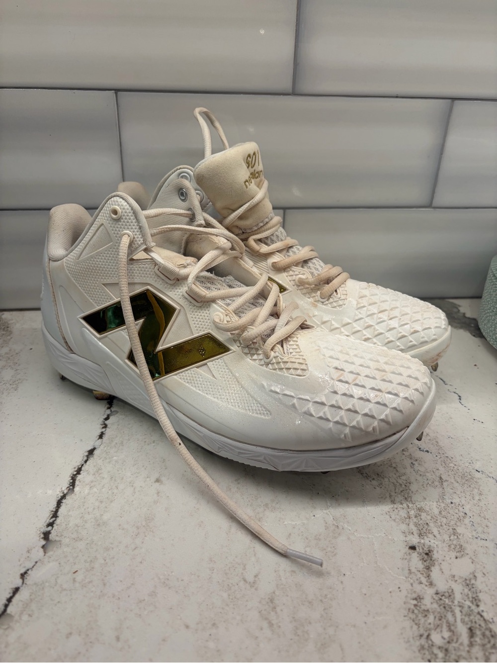 New Balance Otanis Metal Baseball Cleats